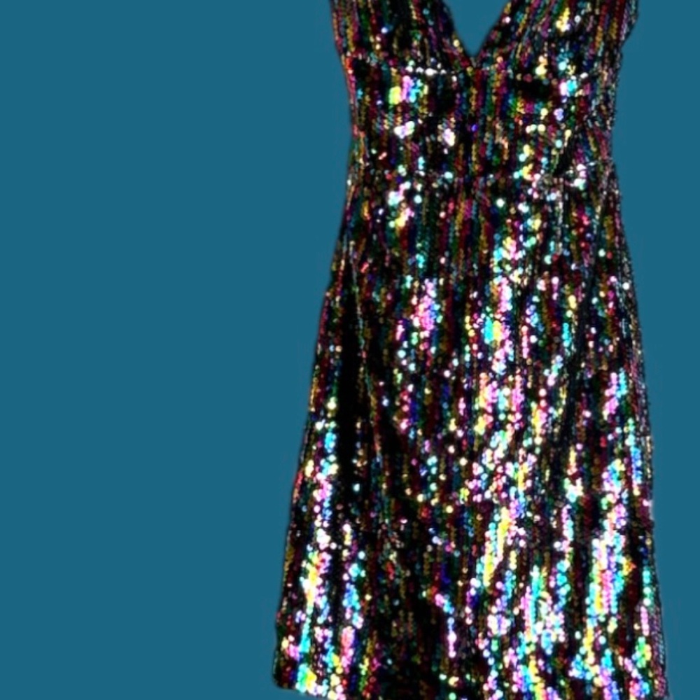 Dress - Picture 6 of 8